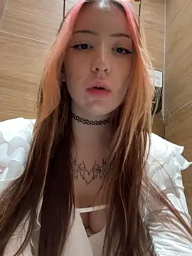 Snapshot of SweetieMollyy chatting on March 2025 02:13:02 PM SweetieMollyy online show from March 2025 02:13:02 PM