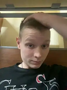 fameboyboo online show from January 2025 03:01:02 PM