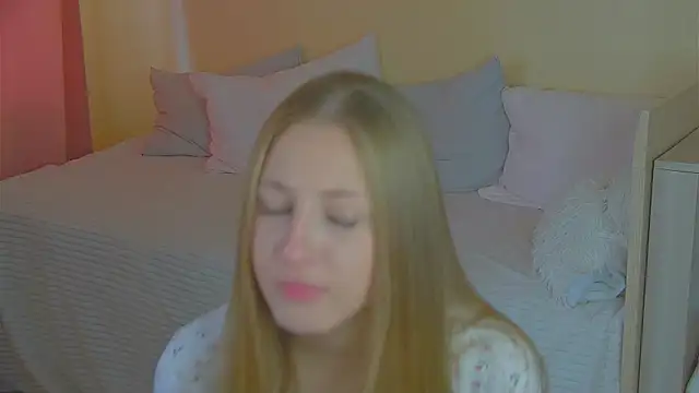 BritneyCruze online show from September 2025 08:29:01 AM