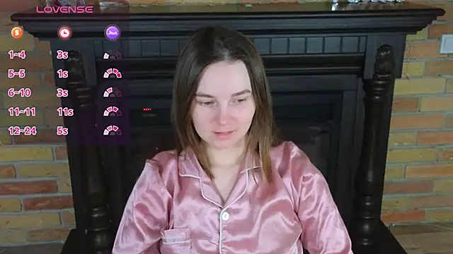 Snapshot of Ellie_Sunset chatting on April 2026 09:18:01 AM Ellie Sunset online show from April 2026 09:18:01 AM