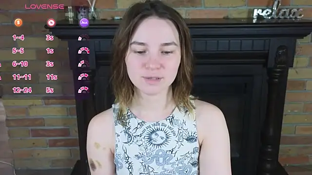 Snapshot of Ellie_Sunset chatting on May 2026 08:22:01 AM Ellie Sunset online show from May 2026 08:22:01 AM