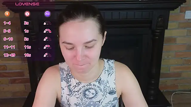 Snapshot of Ellie_Sunset chatting on July 2026 09:40:01 AM Ellie Sunset online show from July 2026 09:40:01 AM