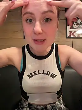Snapshot of Dina_Tease chatting on May 2026 11:09:02 AM Dina Tease online show from May 2026 11:09:02 AM