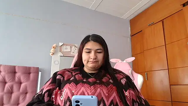 Snapshot of _69HONRY chatting on December 2024 01:17:02 PM 69HONRY online show from December 2024 01:17:02 PM