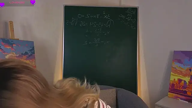 MaydaFoulk online show from December 2025 01:10:01 AM