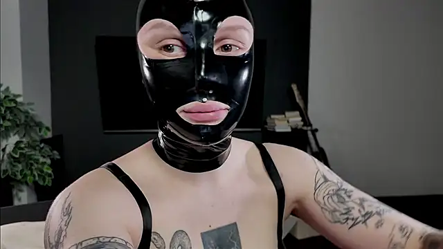 vinylstore online show from February 2025 06:20:02 PM