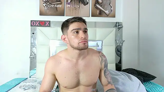 Snapshot of Sexy_Alejandro_ chatting on December 2024 03:54:02 PM Sexy Alejandro online show from December 2024 03:54:02 PM