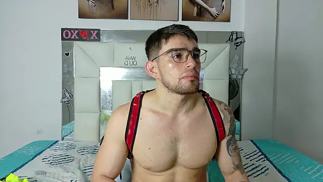 Snapshot of Sexy_Alejandro_ chatting on December 2024 03:22:02 PM Sexy Alejandro online show from December 2024 03:22:02 PM