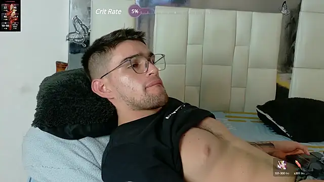 Snapshot of Sexy_Alejandro_ chatting on February 2025 02:48:02 PM Sexy Alejandro online show from February 2025 02:48:02 PM
