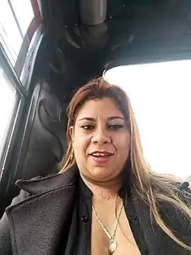 Laura-Hernandez online show from March 2025 05:22:02 PM