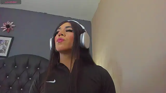 Kenia Fox online show from January 2025 07:26:01 PM