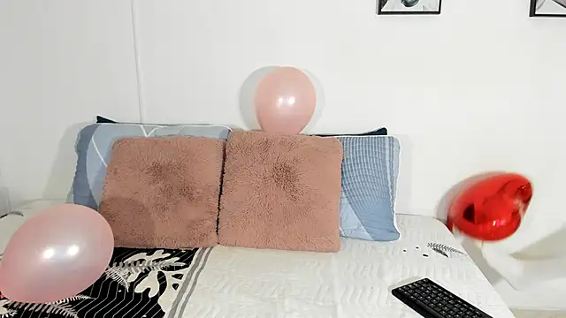 Maia W10 online show from March 2025 12:46:02 PM