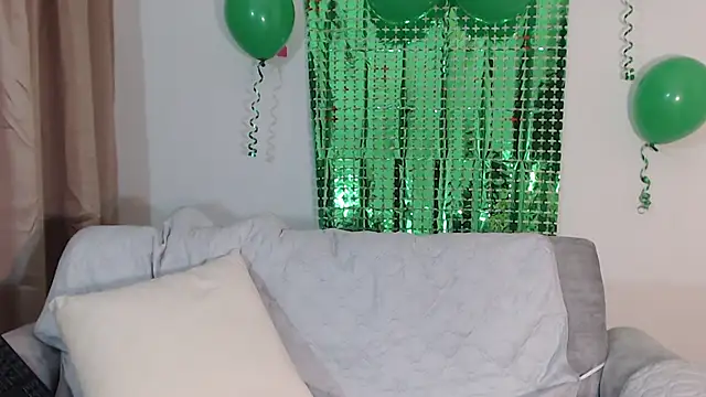 Maia W10 online show from March 2025 03:50:02 PM