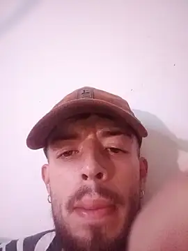 Snapshot of Aaronkiller chatting on June 2026 01:39:01 AM Aaronkiller online show from June 2026 01:39:01 AM