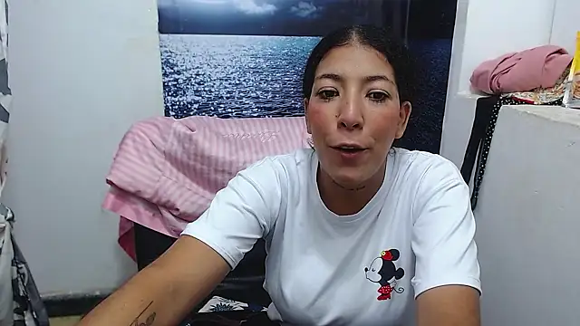 Snapshot of pervert_lau chatting on February 2025 03:05:01 PM pervert lau online show from February 2025 03:05:01 PM