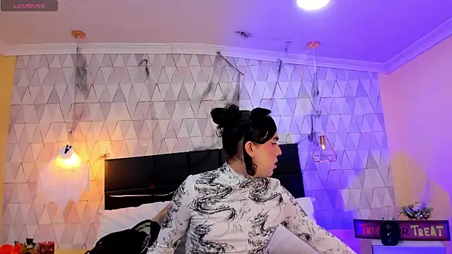 Snapshot of JustinePerry chatting on October 2025 01:51:01 PM JustinePerry online show from October 2025 01:51:01 PM