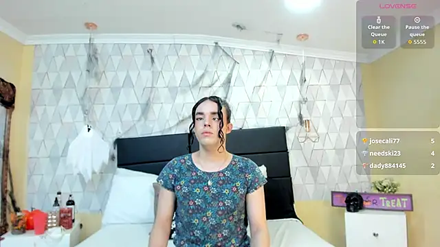 Snapshot of JustinePerry chatting on October 2025 03:32:02 AM JustinePerry online show from October 2025 03:32:02 AM