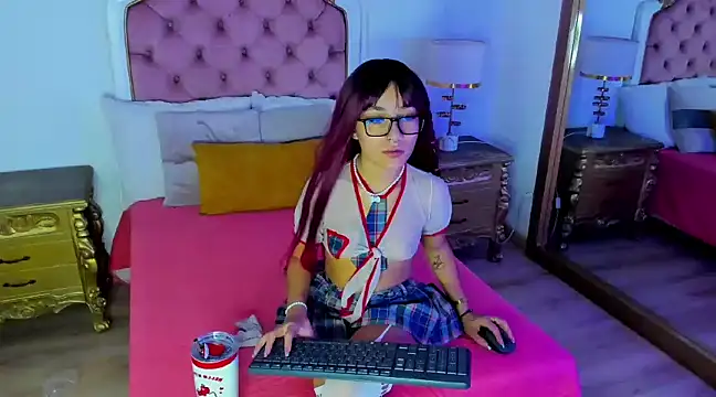 Candy5Girl online show from March 2025 07:43:02 PM