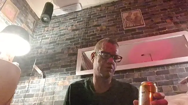 Maikel1981-NL online show from May 2026 02:31:01 AM