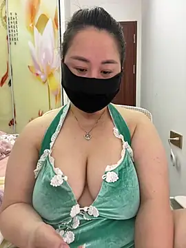 Snapshot of Angie_88 chatting on February 2025 02:43:02 PM Angie 88 online show from February 2025 02:43:02 PM