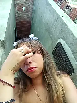 Snapshot of samy-blonde chatting on January 2025 06:23:01 PM samy-blonde online show from January 2025 06:23:01 PM