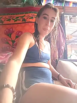 Snapshot of samy-blonde chatting on February 2025 03:49:01 PM samy-blonde online show from February 2025 03:49:01 PM