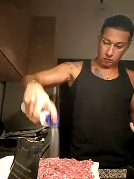 Snapshot of Lovely_milk chatting on December 2024 03:20:02 PM Lovely milk online show from December 2024 03:20:02 PM