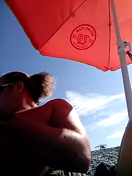 Snapshot of Lovely_milk chatting on October 2025 09:12:01 AM Lovely milk online show from October 2025 09:12:01 AM