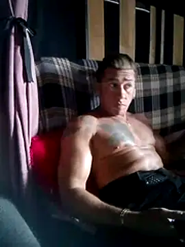 Snapshot of Lovely_milk chatting on October 2025 09:33:01 AM Lovely milk online show from October 2025 09:33:01 AM