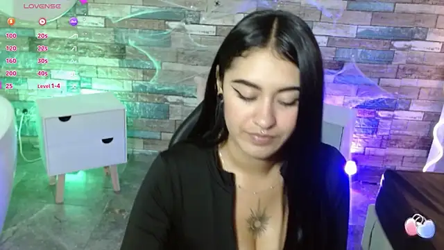 Moonshine tay online show from October 2025 07:36:02 PM