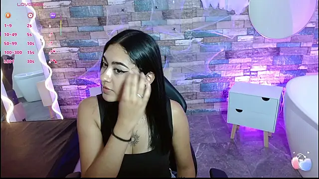 Moonshine tay online show from October 2025 07:29:02 PM