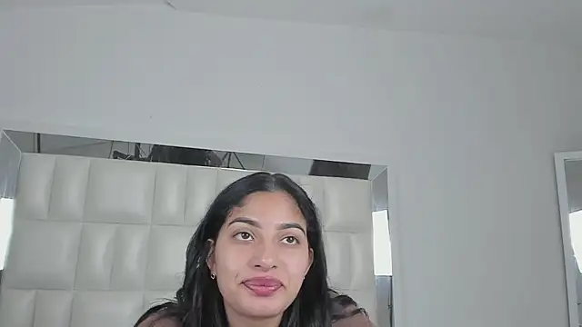 Alhana pulido online show from October 2025 02:57:01 PM