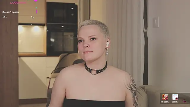 LikaBerry1 online show from April 2026 07:55:02 PM