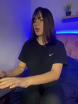 Snapshot of angel_natural chatting on January 2025 12:06:01 AM angel natural online show from January 2025 12:06:01 AM