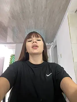 Snapshot of angel_natural chatting on February 2025 06:59:01 PM angel natural online show from February 2025 06:59:01 PM