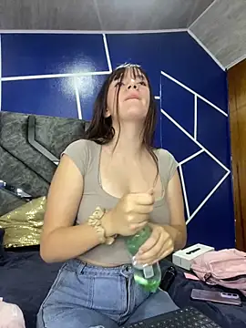 Snapshot of angel_natural chatting on February 2025 08:11:01 PM angel natural online show from February 2025 08:11:01 PM