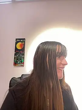 Snapshot of angel_natural chatting on September 2025 08:41:01 PM angel natural online show from September 2025 08:41:01 PM