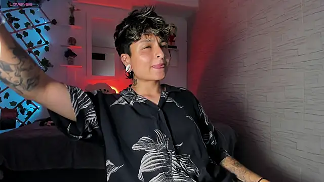 ZuryRamirez  online show from October 2025 08:28:02 PM