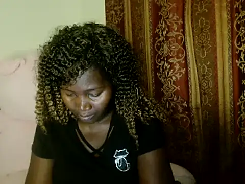 Snapshot of Sexxy_prity25 chatting on March 2025 06:58:01 PM Sexxy prity25 online show from March 2025 06:58:01 PM