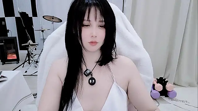 Vaness-a online show from April 2026 08:35:02 PM