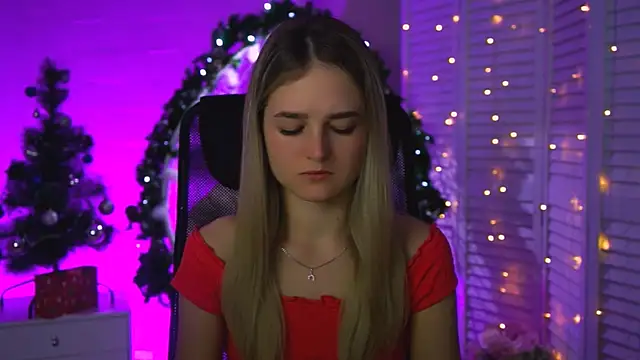 DeboraLarson online show from December 2025 03:23:01 AM