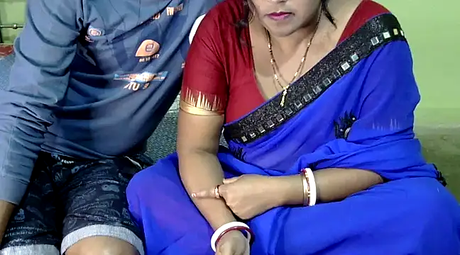 Snapshot of Couple_For_You18 chatting on January 2025 11:08:02 AM Couple For You18 online show from January 2025 11:08:02 AM