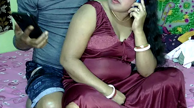 Snapshot of Couple_For_You18 chatting on February 2025 04:14:01 PM Couple For You18 online show from February 2025 04:14:01 PM