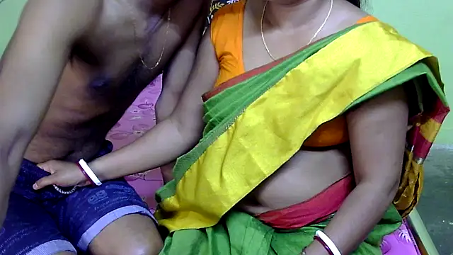 Snapshot of Couple_For_You18 chatting on March 2025 05:07:01 PM Couple For You18 online show from March 2025 05:07:01 PM