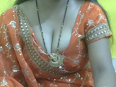 HOT-SEEMAA online show from June 2026 07:56:01 AM