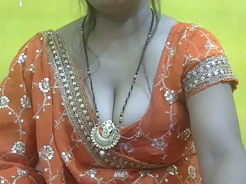 HOT-SEEMAA online show from June 2026 08:12:02 PM