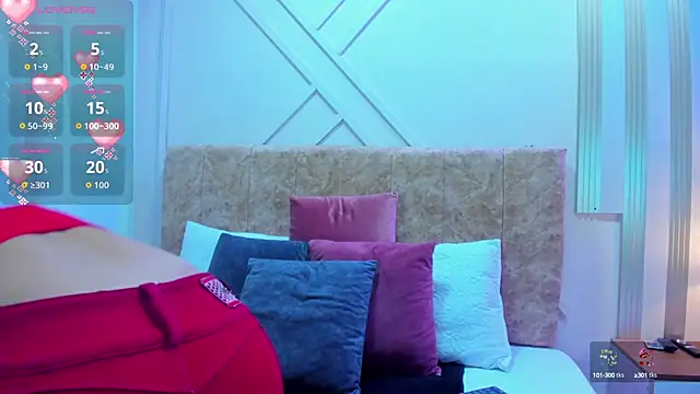 ashley  foxx  online show from October 2025 02:02:01 PM