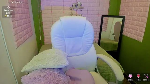 Snapshot of Bonnieshyy chatting on January 2025 01:56:02 PM Bonnieshyy online show from January 2025 01:56:02 PM