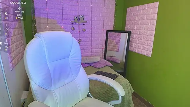 Snapshot of Bonnieshyy chatting on January 2025 01:21:02 PM Bonnieshyy online show from January 2025 01:21:02 PM