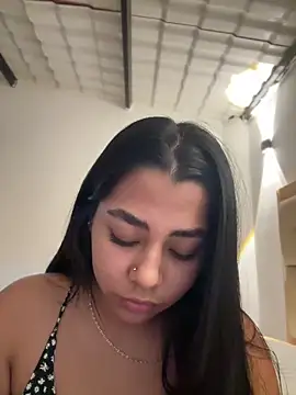 Snapshot of darsha_90 chatting on June 2026 04:04:01 AM darsha 90 online show from June 2026 04:04:01 AM